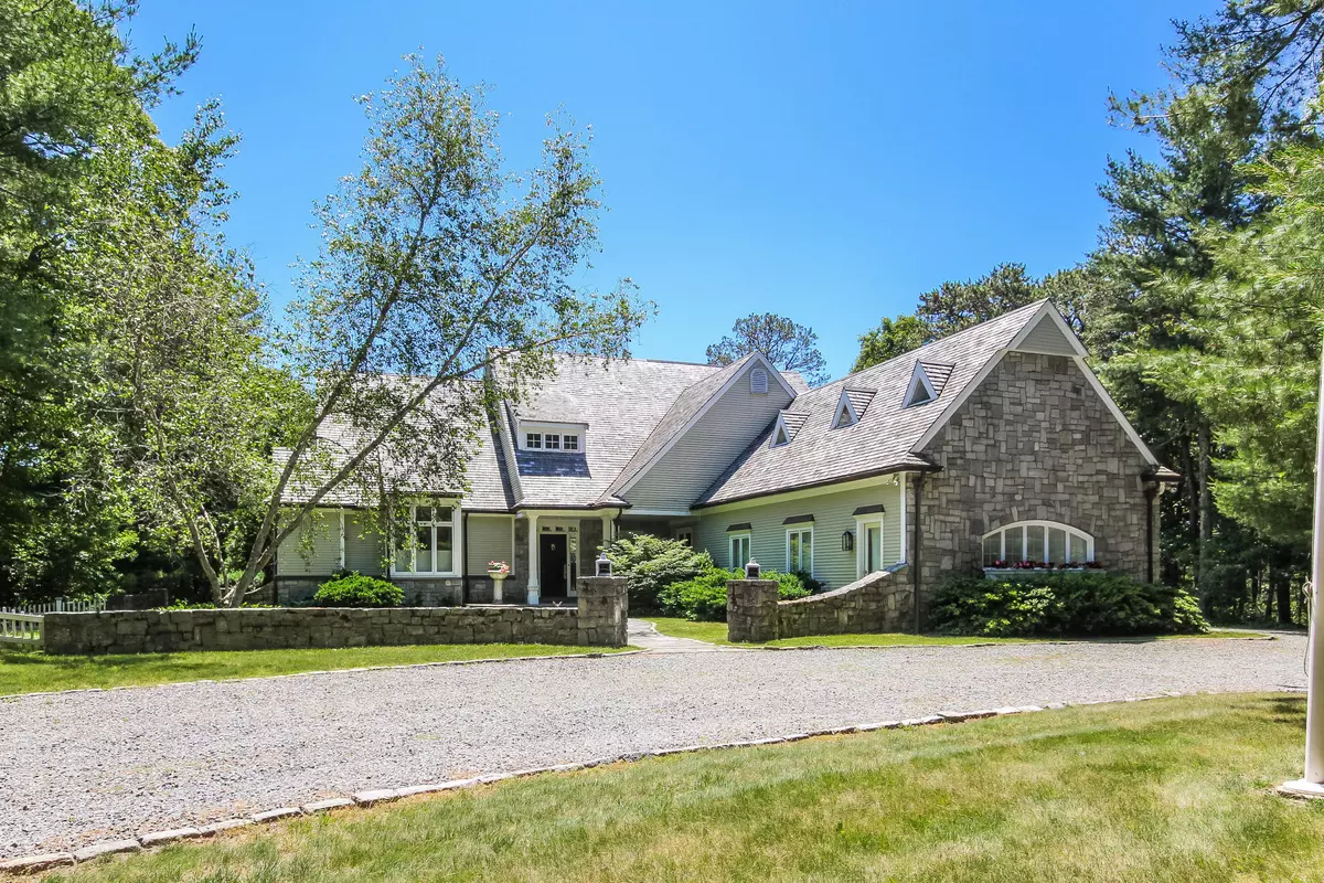 Osterville, MA 02655,109 Marquand Drive