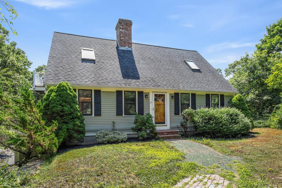 27 Crestview Drive, East Sandwich, MA 02537