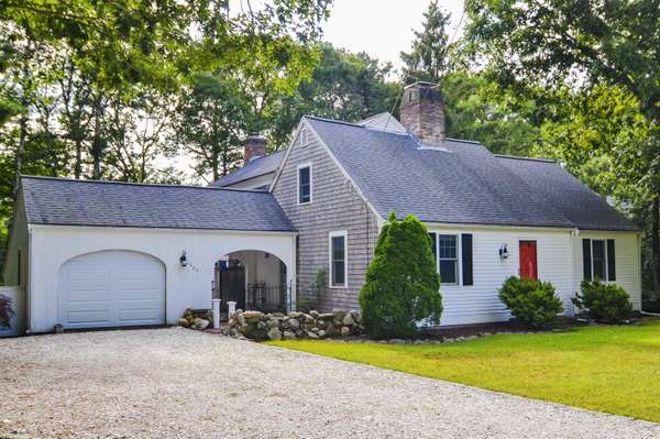 Centerville, MA 02632,609 Lumbert Mill Road