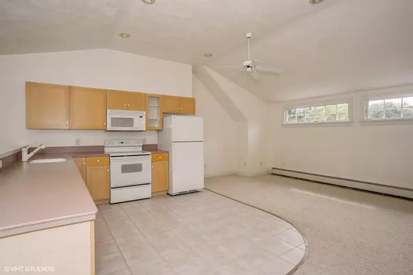 Yarmouth Port, MA 02675,28 Minnetuxet Way