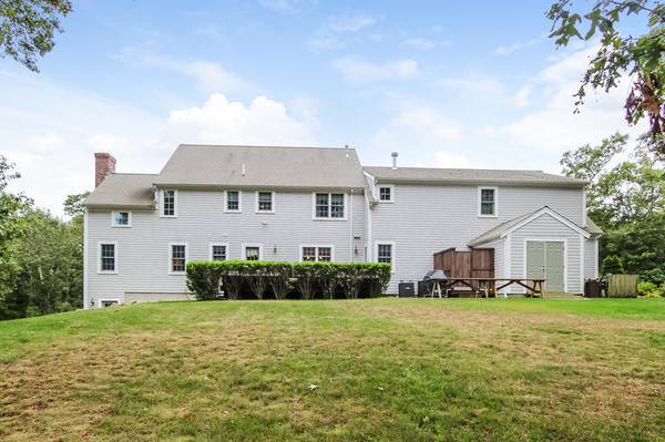 Centerville, MA 02632,15 Lakeview Drive