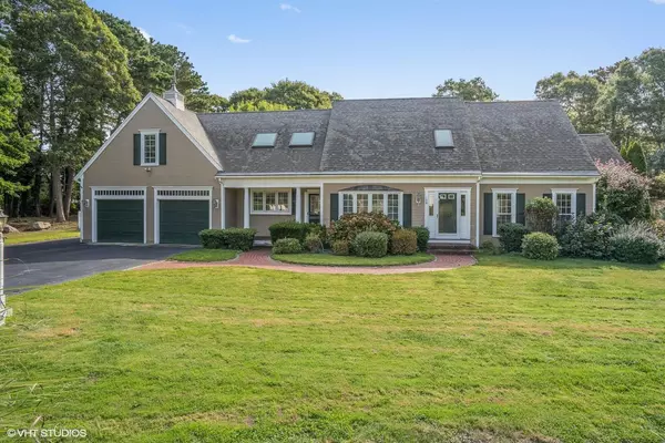 134 Country Club Drive, Cummaquid, MA 02637