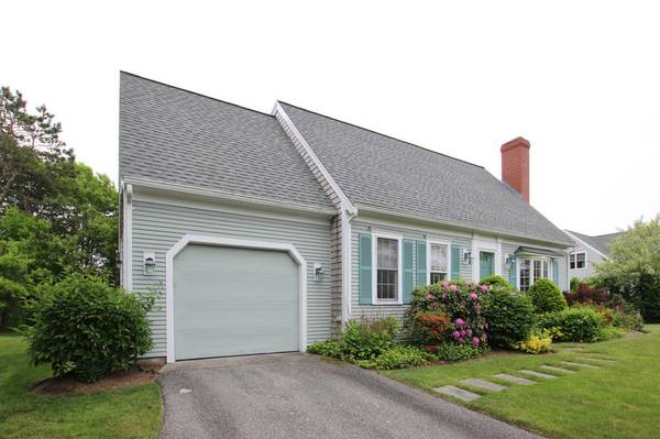 Cotuit, MA 02635,172 Oxford Drive