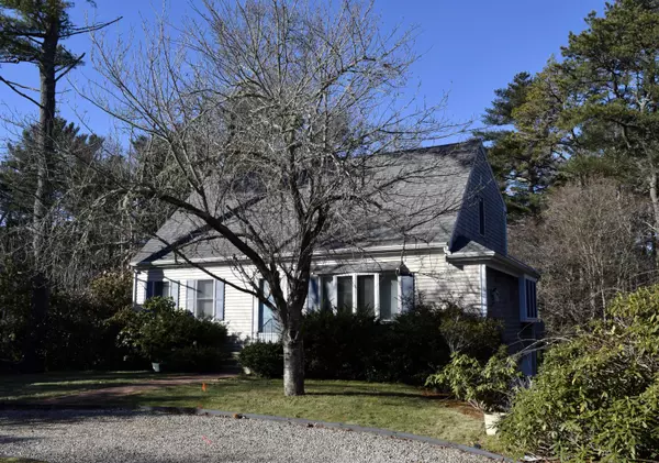 East Falmouth, MA 02536,18 Sidewinder Road