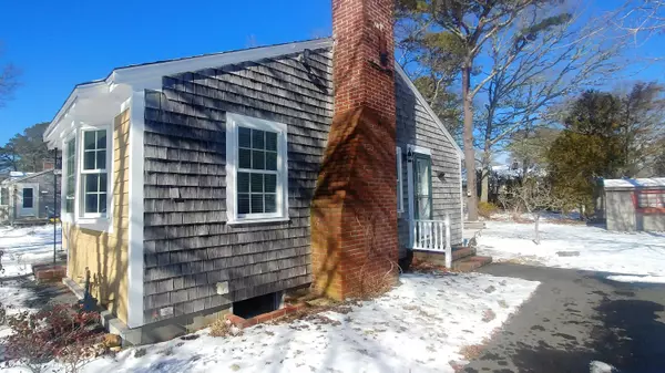 West Yarmouth, MA 02673,6 Checkerberry Lane