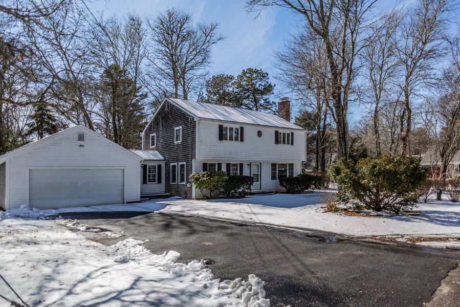 39 Muskeget Lane, Centerville, MA 02632