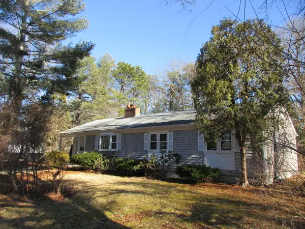 Osterville, MA 02655,115 Acorn Drive