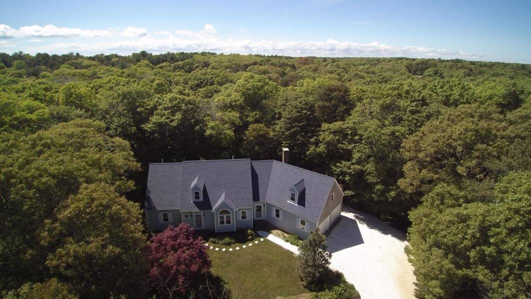 52 Schooner Drive, Cotuit, MA 02635