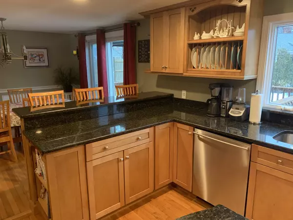 Yarmouth Port, MA 02675,146 Pine Street