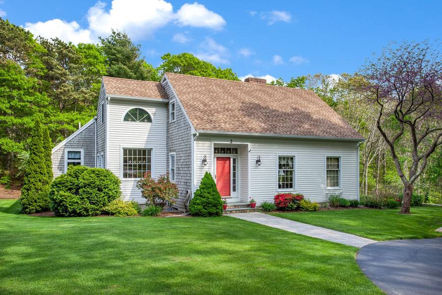 2 Telegraph Hill Road, Sandwich, MA 02563