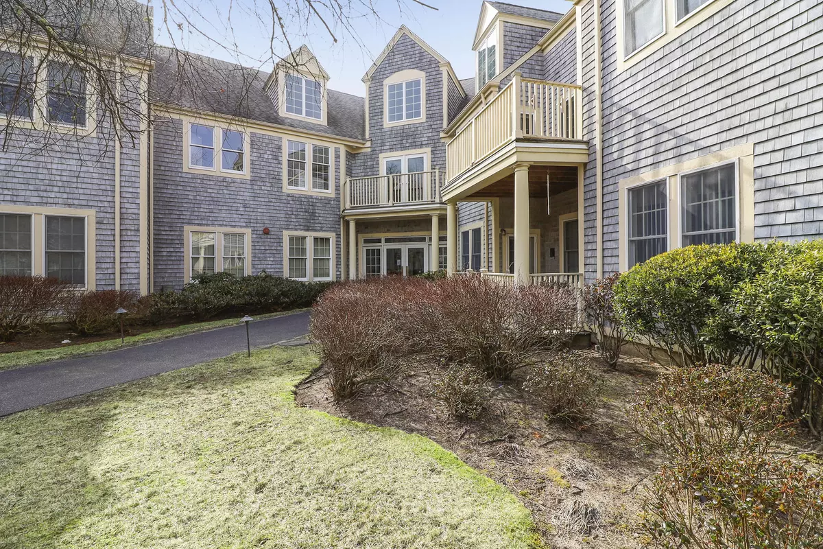 Yarmouth Port, MA 02675,1207 Heatherwood Drive #1207