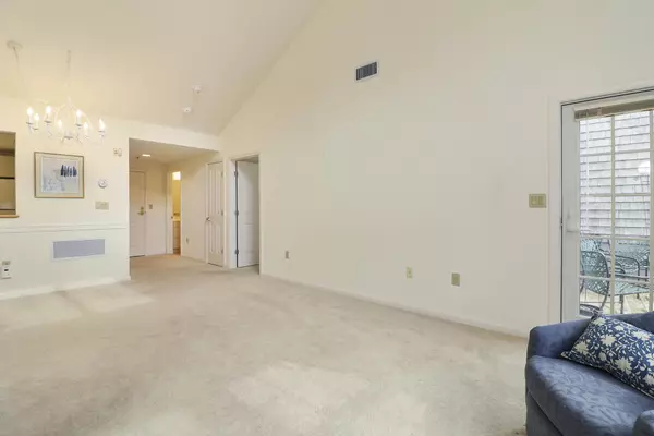 Yarmouth Port, MA 02675,1207 Heatherwood Drive #1207