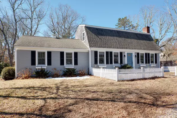 175 Evans Street, Osterville, MA 02655