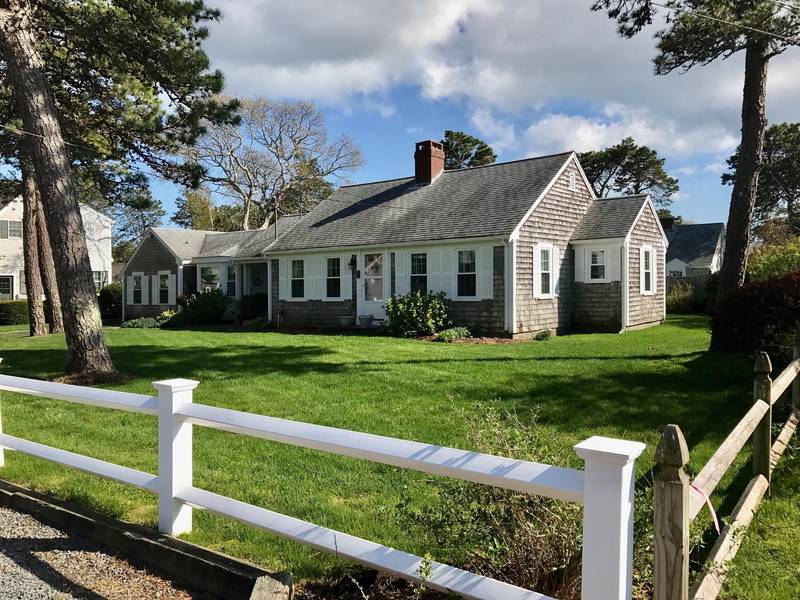 33 Davenport Road, West Dennis, MA 02670