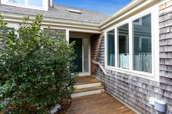 Yarmouth Port, MA 02675,21 West Woods