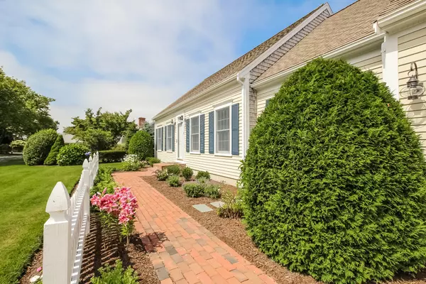 Chatham, MA 02633,17 Manamock Road