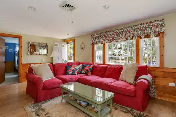 Dennis Port, MA 02639,61 Captain Chase Road