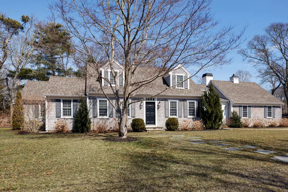 Osterville, MA 02655,175 Wianno Circle