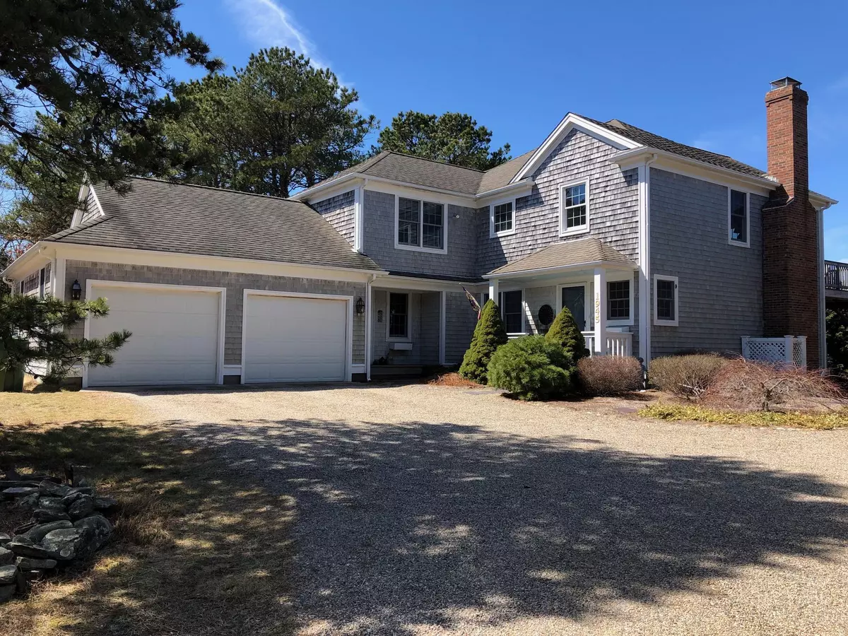 Eastham, MA 02642,1945 Massasoit Road