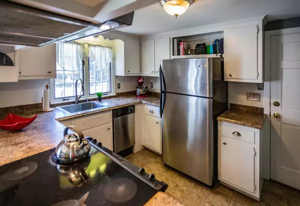 Yarmouth Port, MA 02675,35 Amy Lane