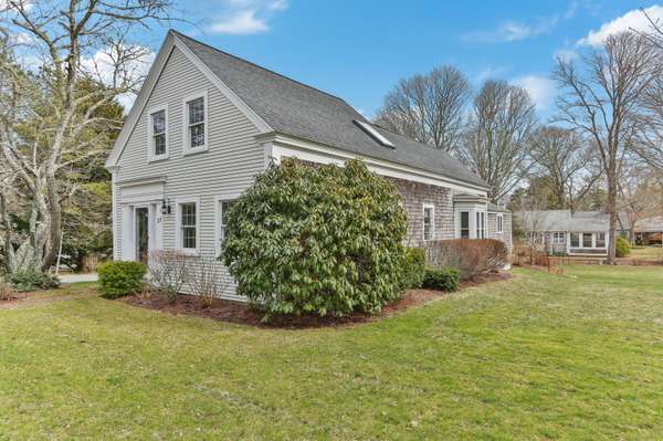 27 Long Road, Harwich, MA 02645