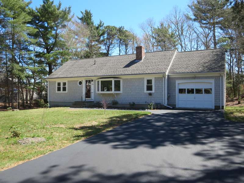 382 Mariner Circle, Cotuit, MA 02635