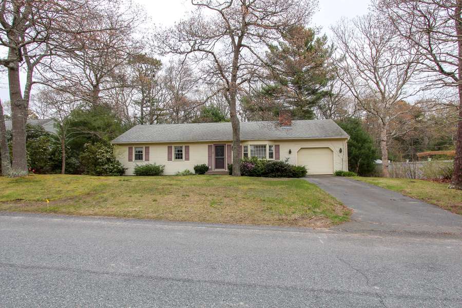 60 Padlock Lane, Centerville, MA 02632