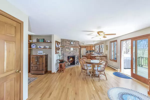 Eastham, MA 02642,18 Charlie Noble Way