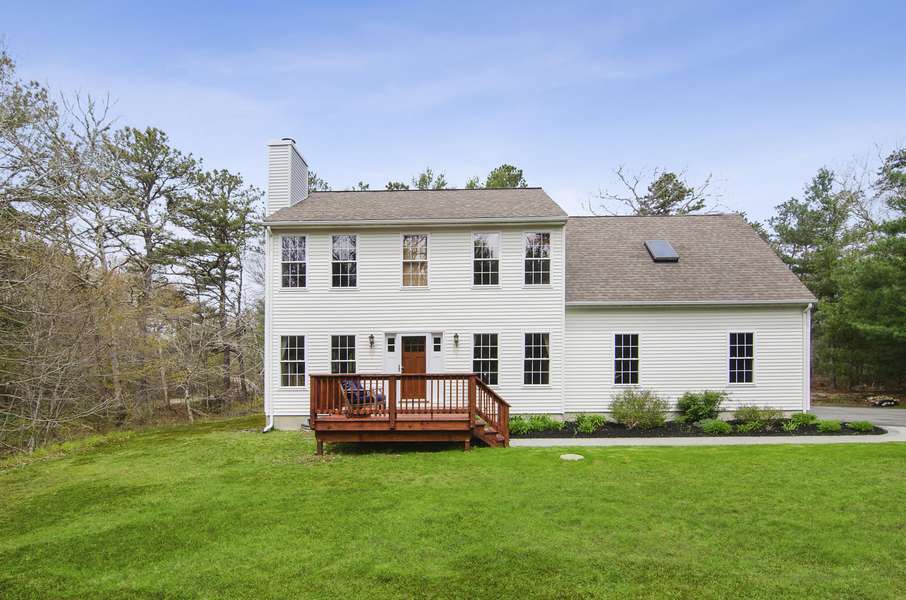 7 Raccoon Lane, Forestdale, MA 02644