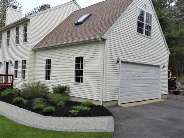 Forestdale, MA 02644,7 Raccoon Lane