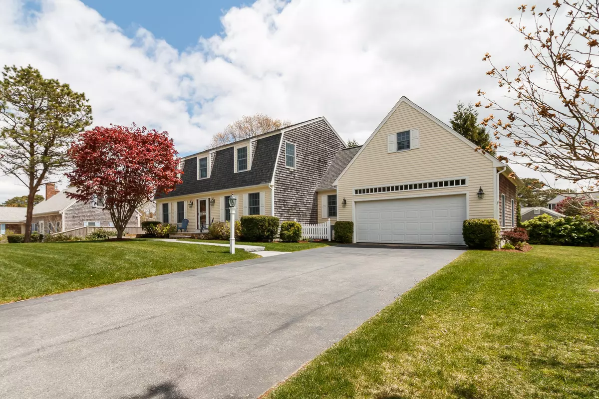 West Dennis, MA 02670,39 Porter Lane