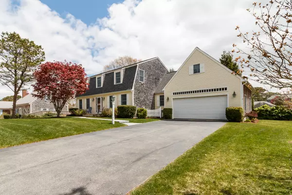 39 Porter Lane, West Dennis, MA 02670
