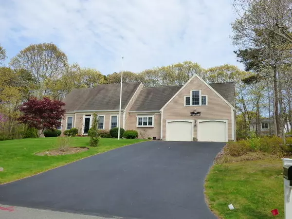 8 Ironwood Court, Yarmouth Port, MA 02675