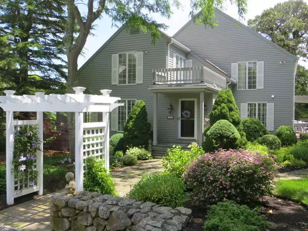 122 Stoney Cove Lane, Cummaquid, MA 02637