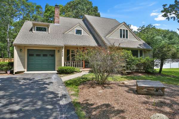 Centerville, MA 02632,366 White Oak Trail