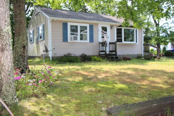 64 Handy Road, Pocasset, MA 02559