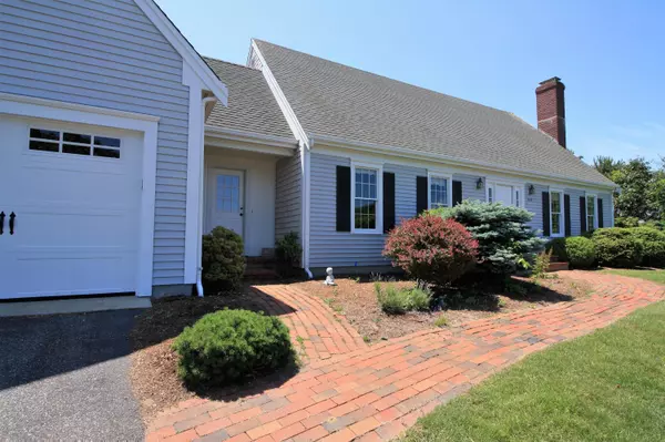 109 Nottingham Drive, Yarmouth Port, MA 02675
