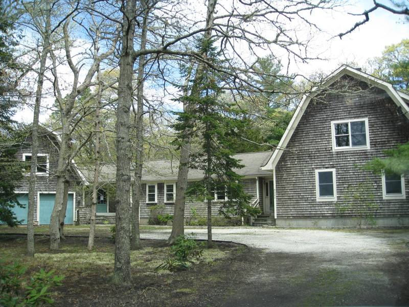 360 Main Street, Cotuit, MA 02635