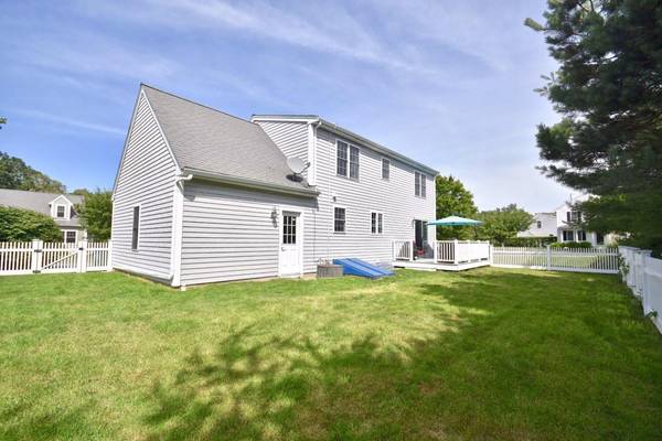 East Sandwich, MA 02537,18 Cobblestone Way