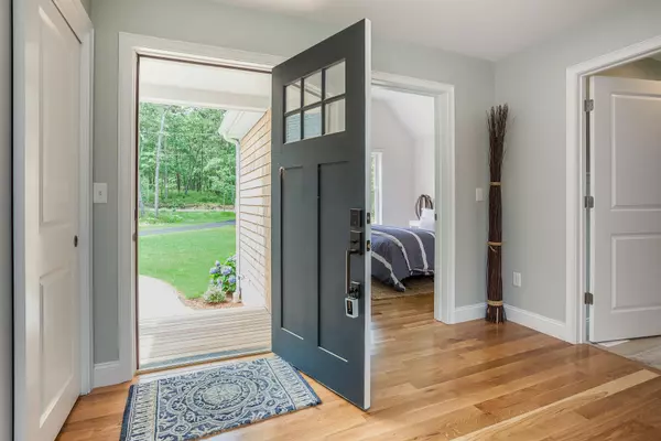Yarmouth Port, MA 02675,62 Old Hyannis Road