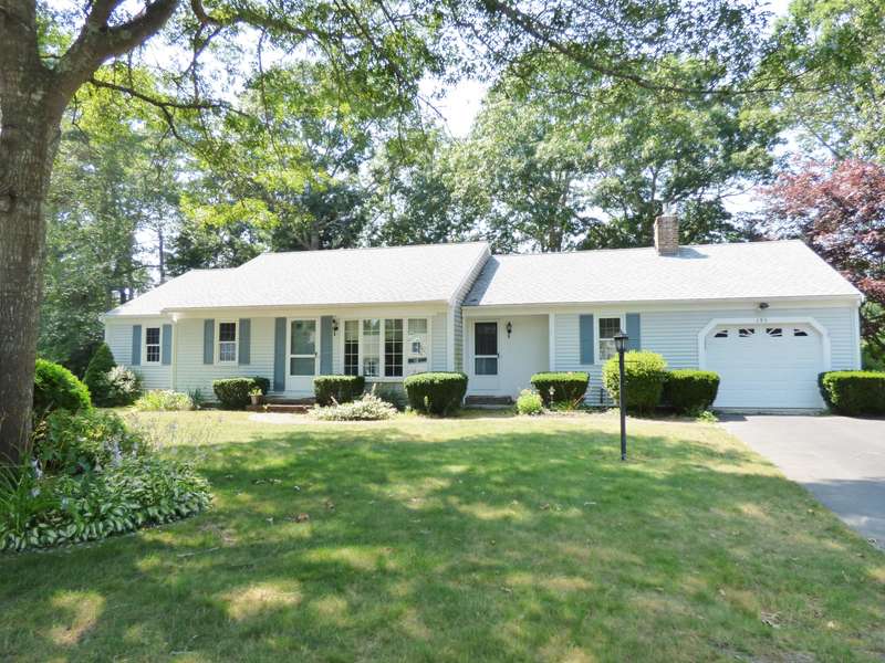 195 Ansel Howland Road, Centerville, MA 02632