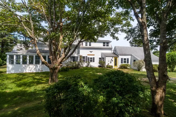 Chatham, MA 02633,117 Shattuck Place