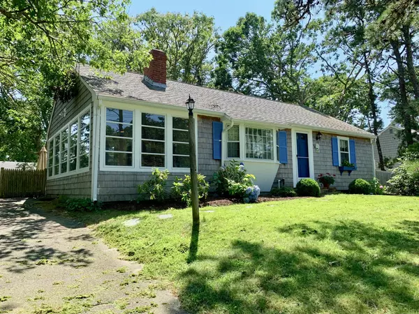 54 Teal Circle, West Dennis, MA 02670