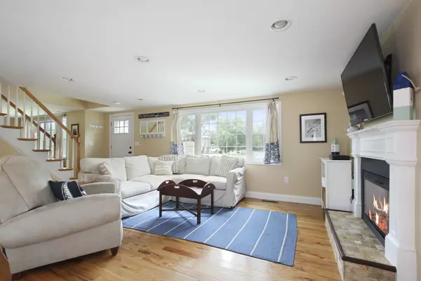 South Dennis, MA 02660,20 Maple Terrace