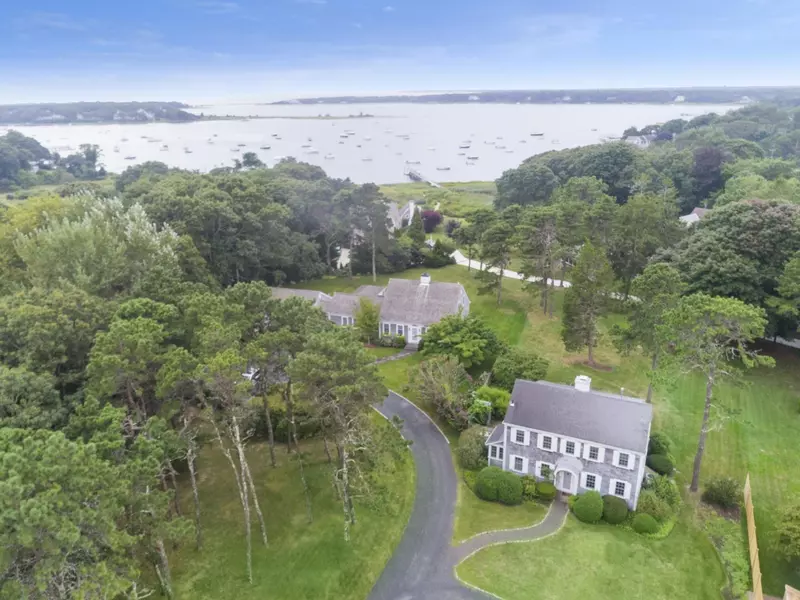 31 Eel River Road, Osterville, MA 02655