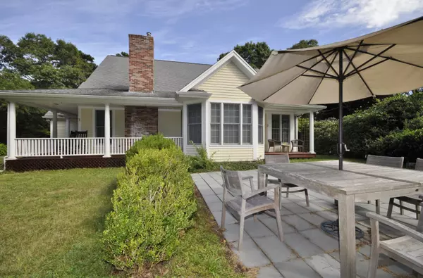 Sagamore Beach, MA 02562,24 Pilgrim Road