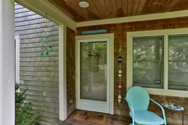 Yarmouth Port, MA 02675,1 Boxwood Cir