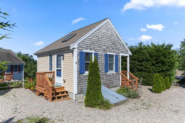 North Truro, MA 02652,6 Shore Road #6