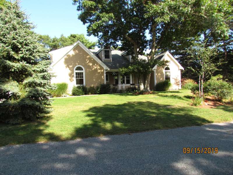 191 Cap'N Samadrus Road, Cotuit, MA 02635