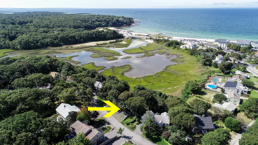 29 E Nauset Avenue, North Falmouth, MA 02556